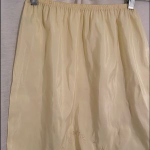 Opera Vintage Ladies Yellow Satin Half Slip Size M